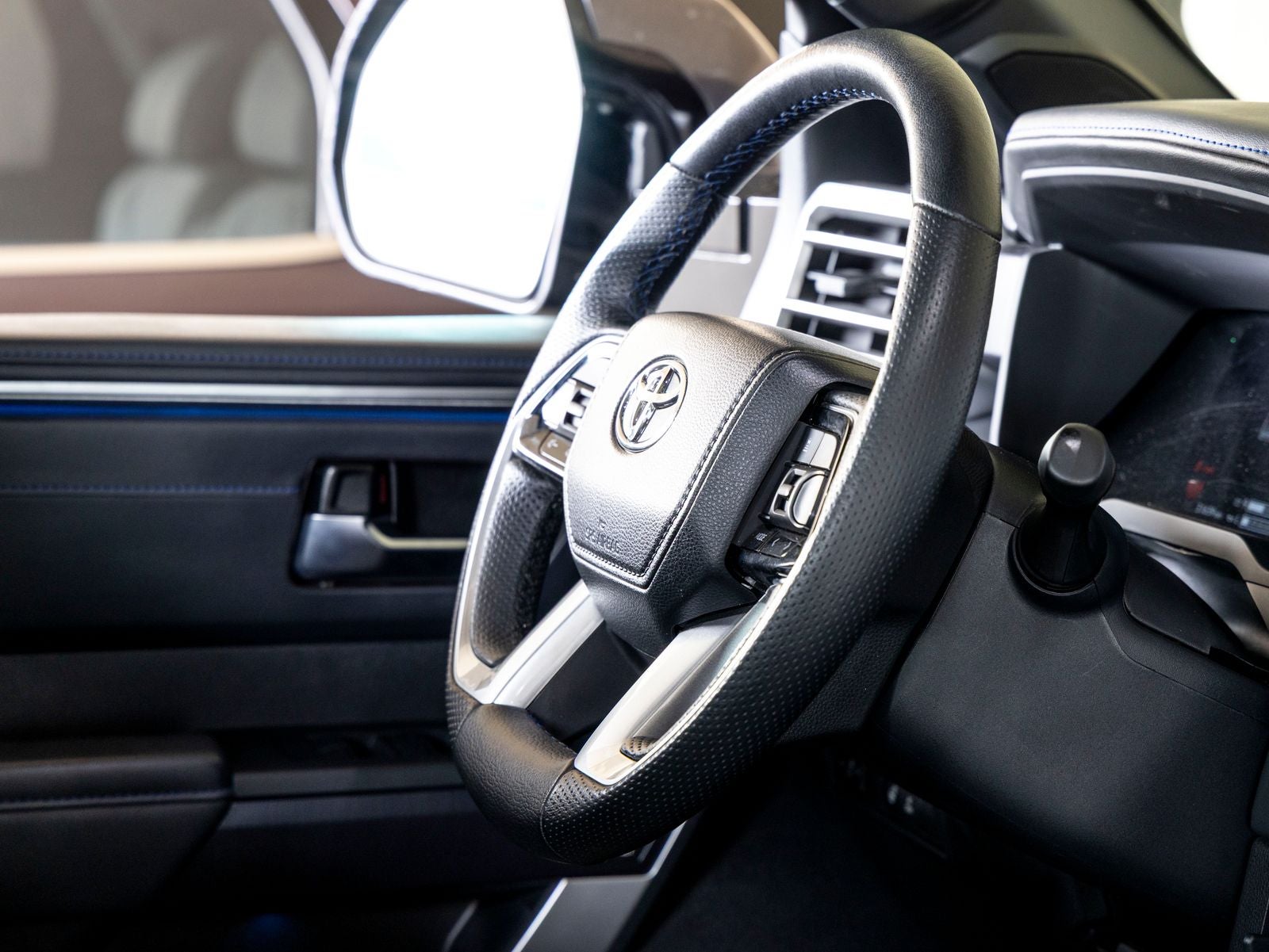 2022 Toyota Tundra Hybrid Platinum