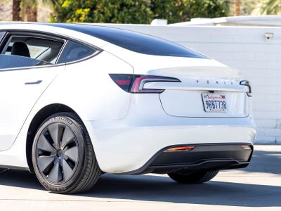 2025 Tesla Model 3 Long Range