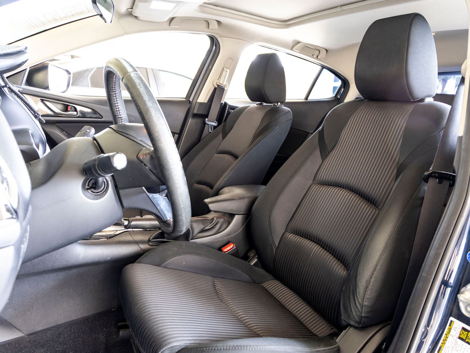 2016 Mazda Mazda3 i Touring