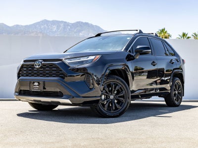 2022 Toyota RAV4 Hybrid SE