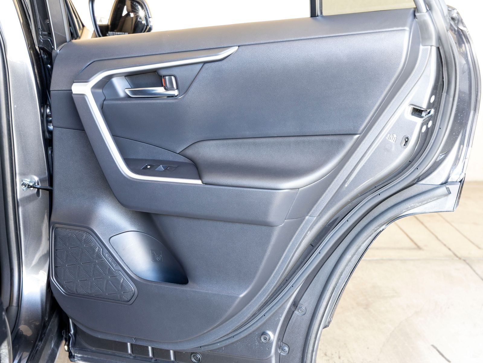 2024 Toyota RAV4 Prime SE