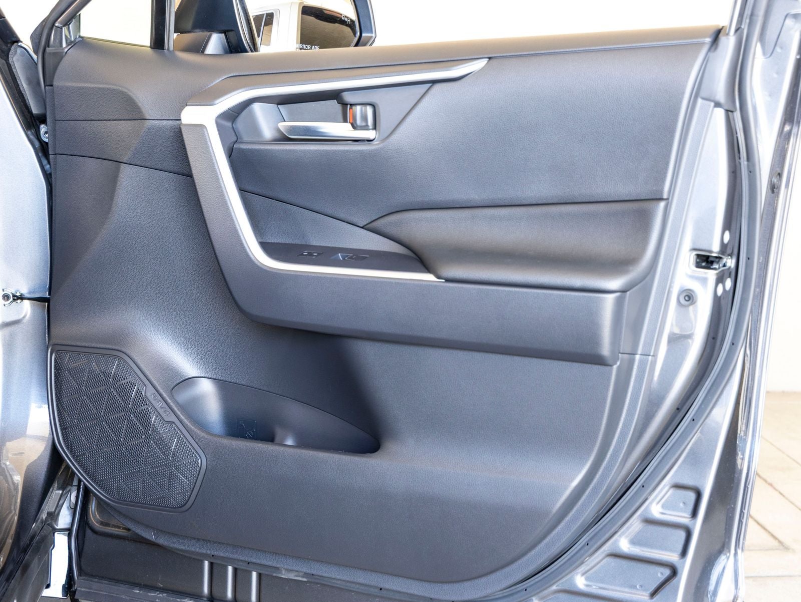 2024 Toyota RAV4 Prime SE