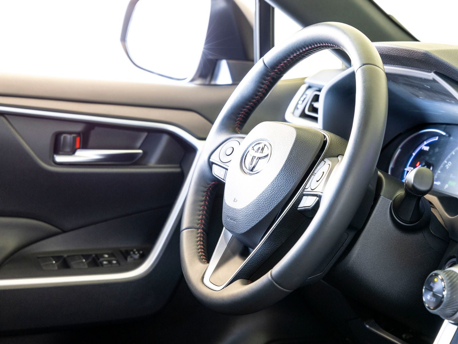 2024 Toyota RAV4 Prime SE