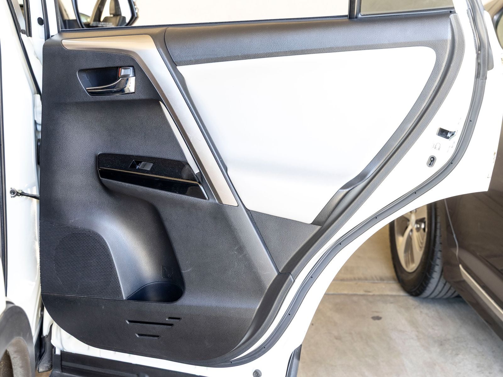 2018 Toyota RAV4 Hybrid Limited