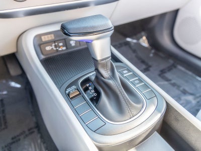 2027 Hyundai Kona SE