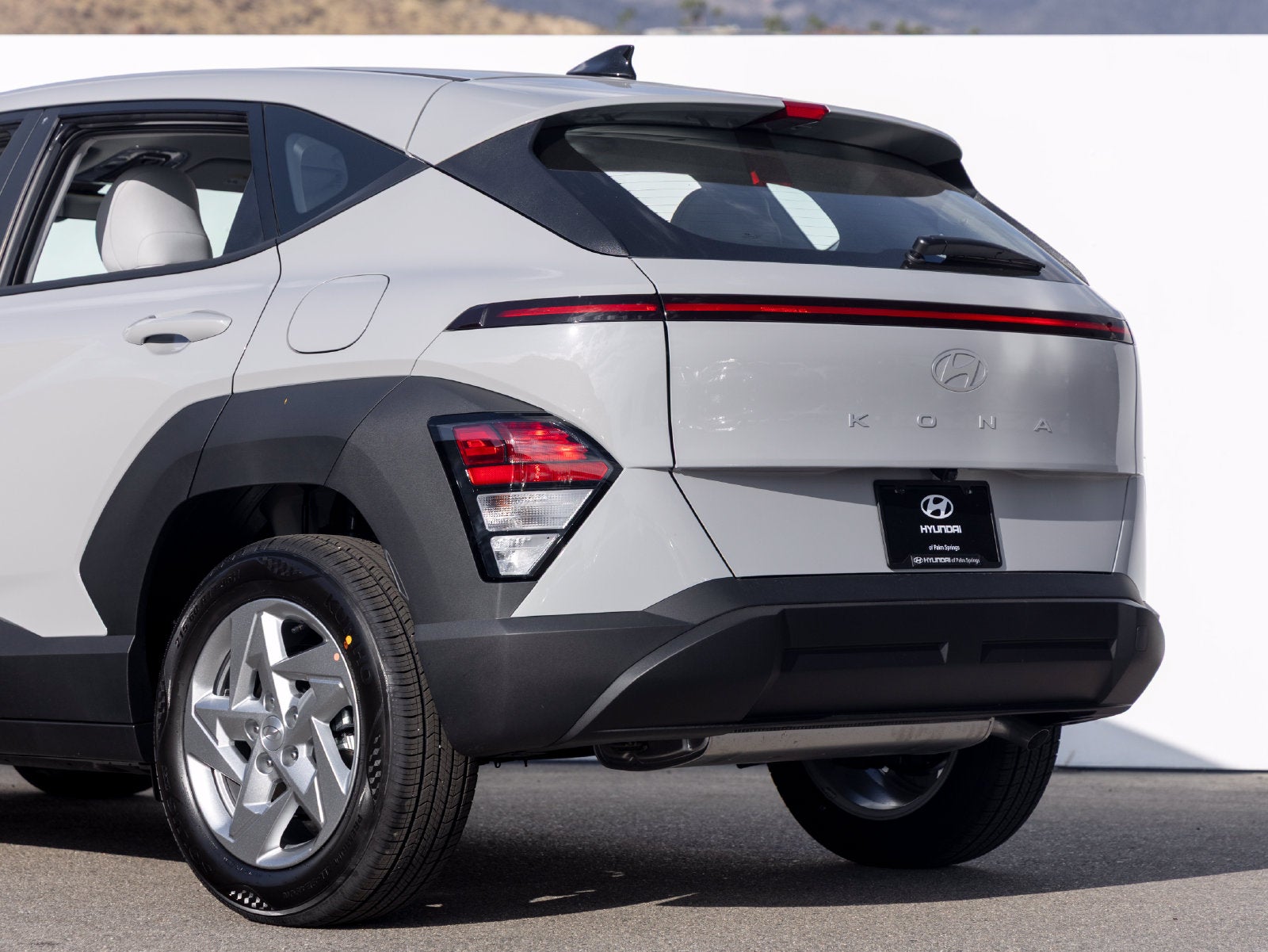 2027 Hyundai Kona SE