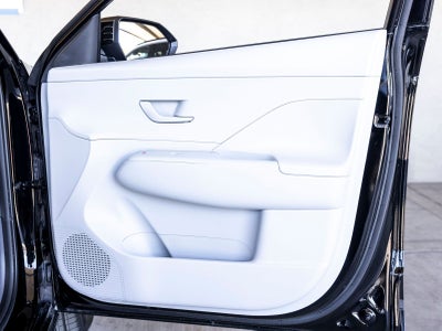 2025 Hyundai Kona Electric SEL