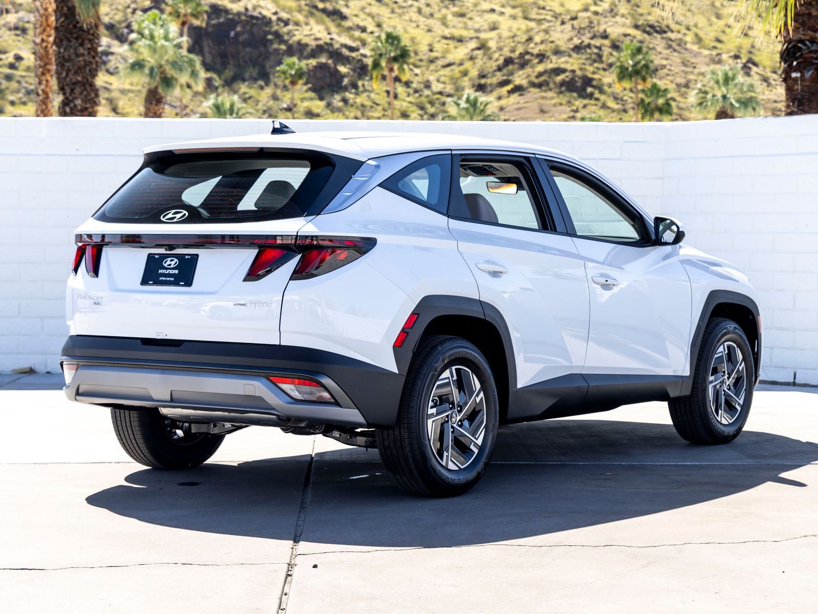 2026 Hyundai Tucson Hybrid Blue SE