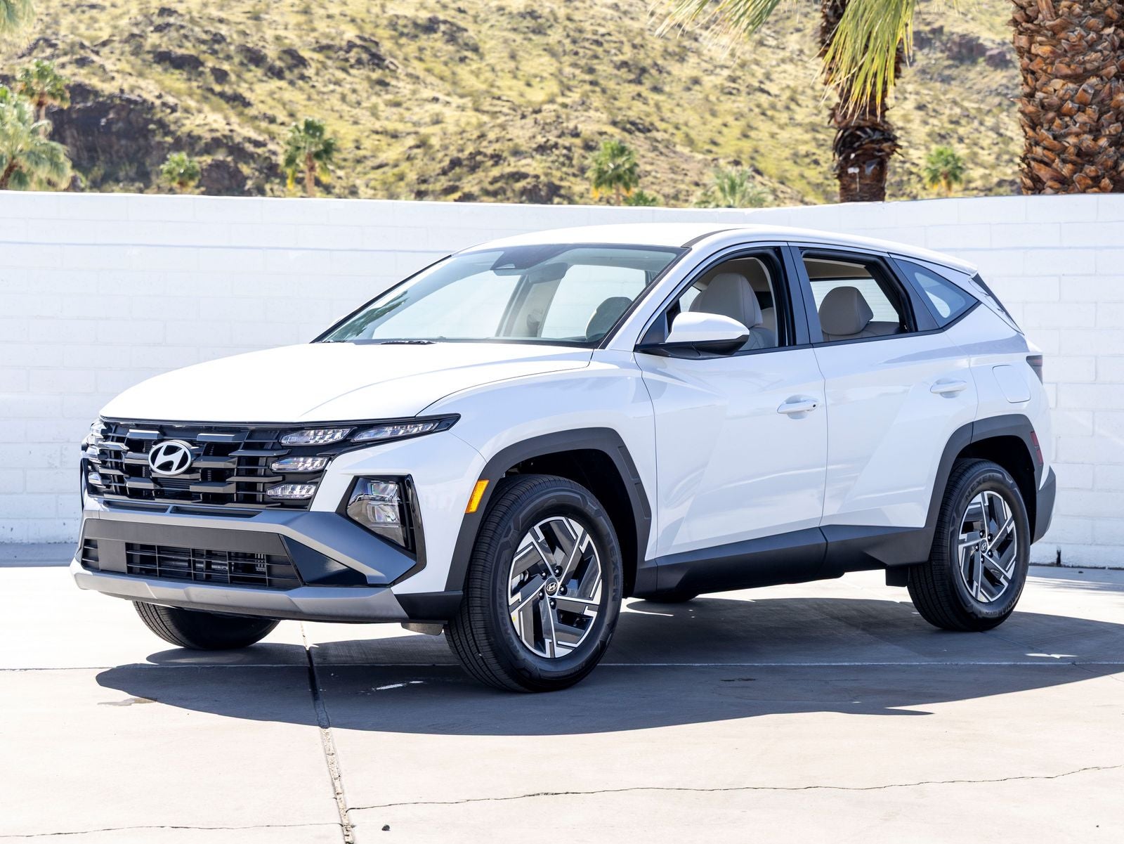 2026 Hyundai Tucson Hybrid Blue SE