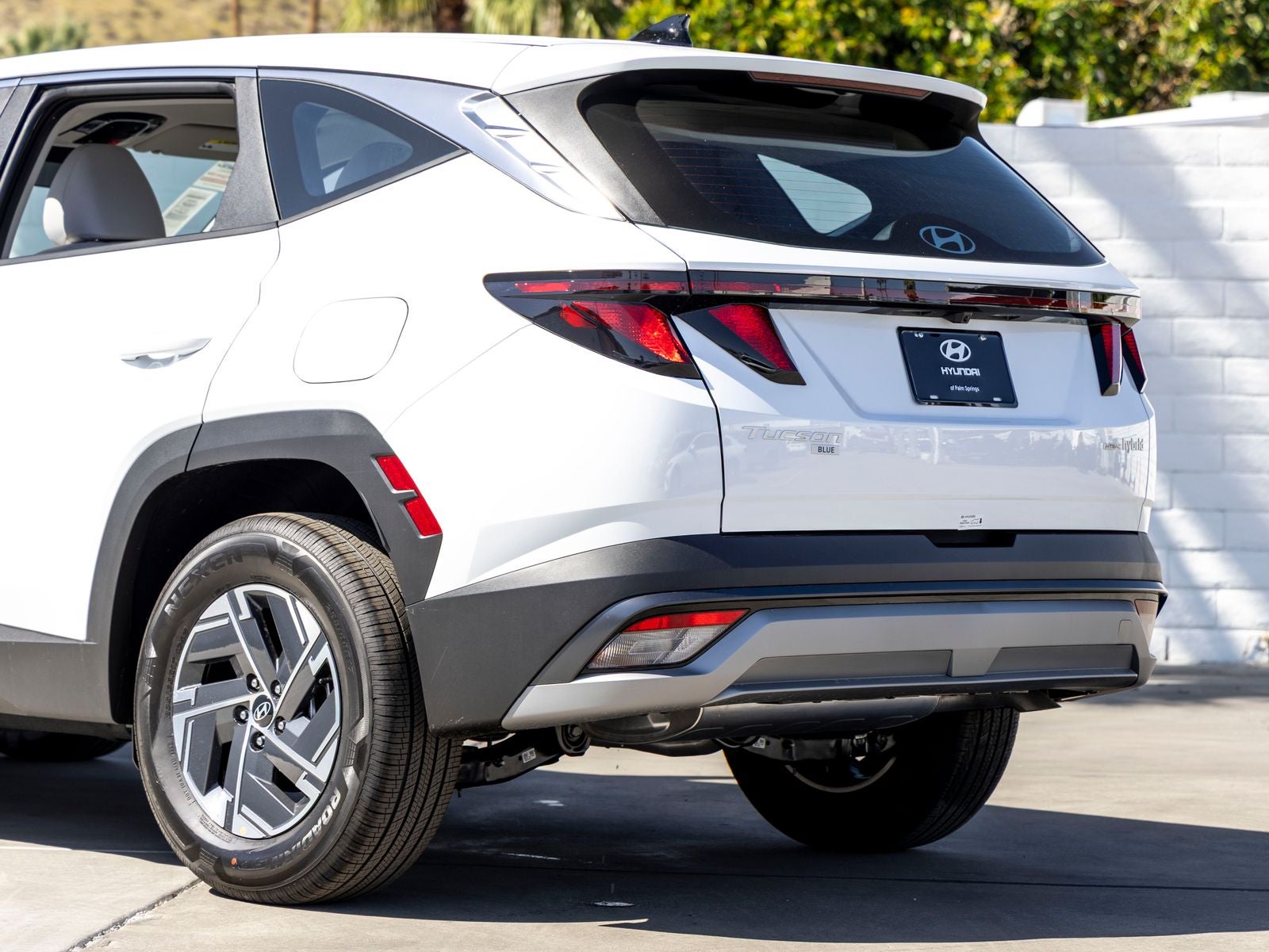 2026 Hyundai Tucson Hybrid Blue SE