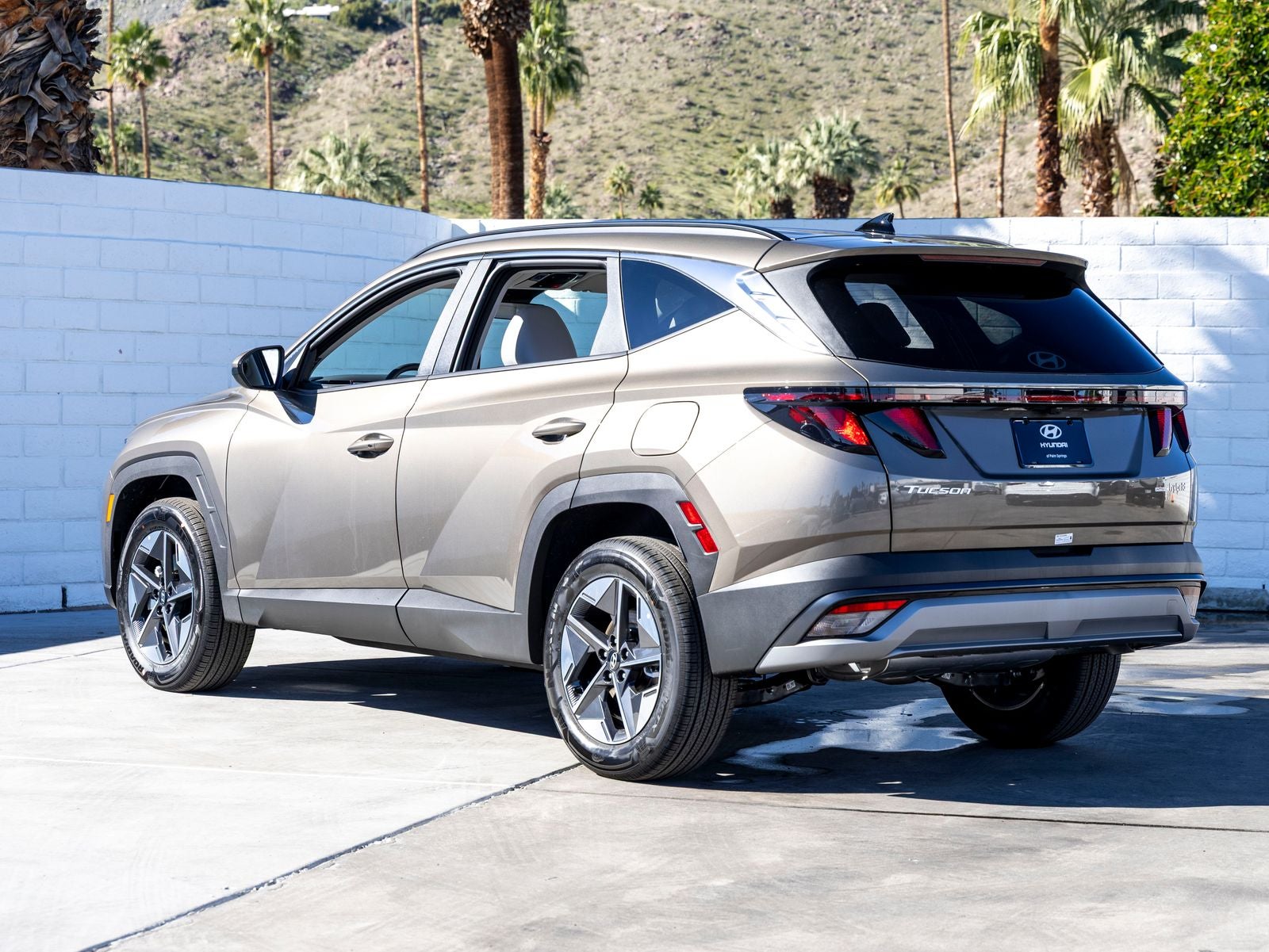 2026 Hyundai Tucson Hybrid SEL