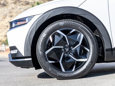 2023 Hyundai IONIQ 5 SE