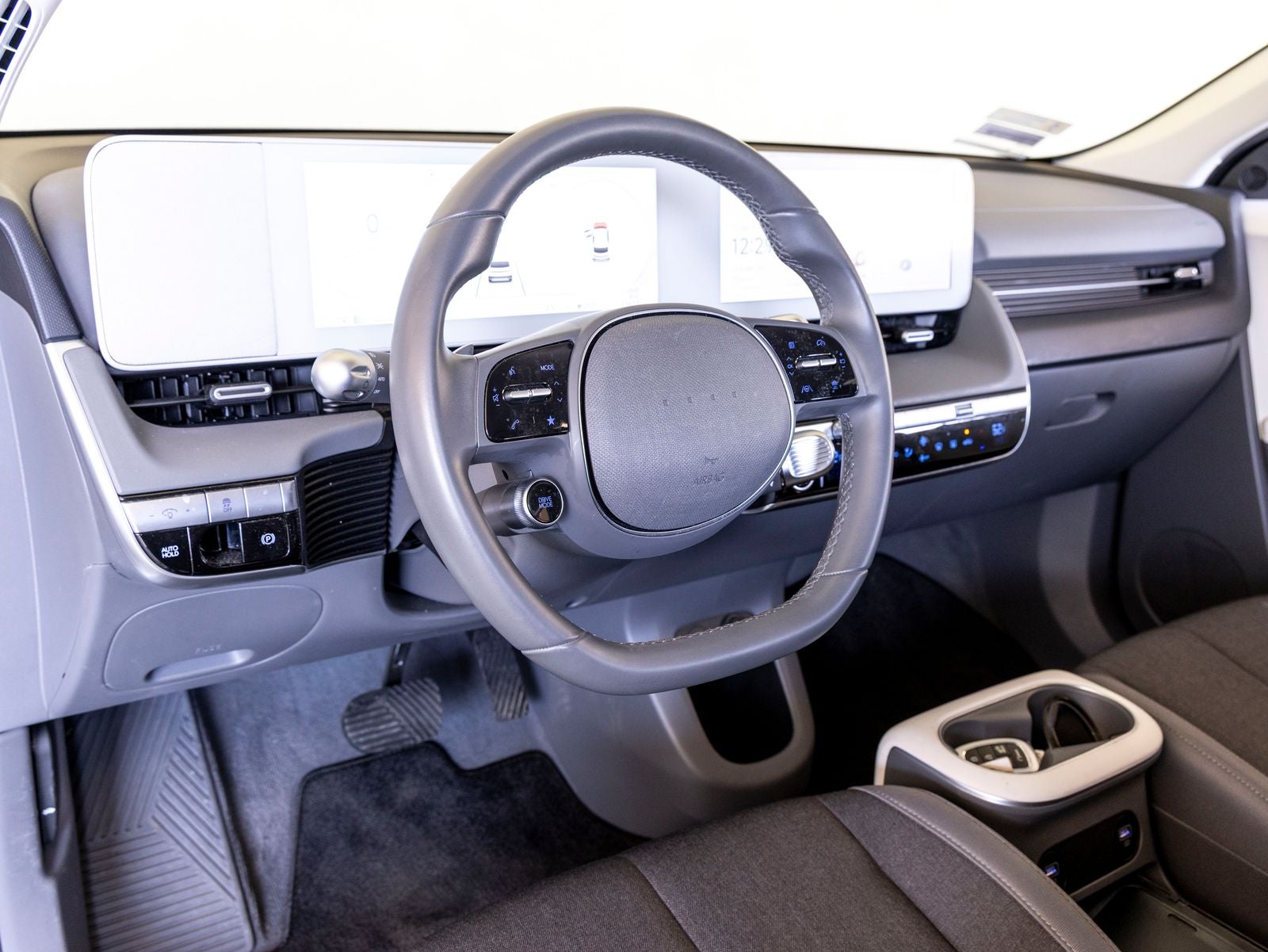 2024 Hyundai IONIQ 5 SE