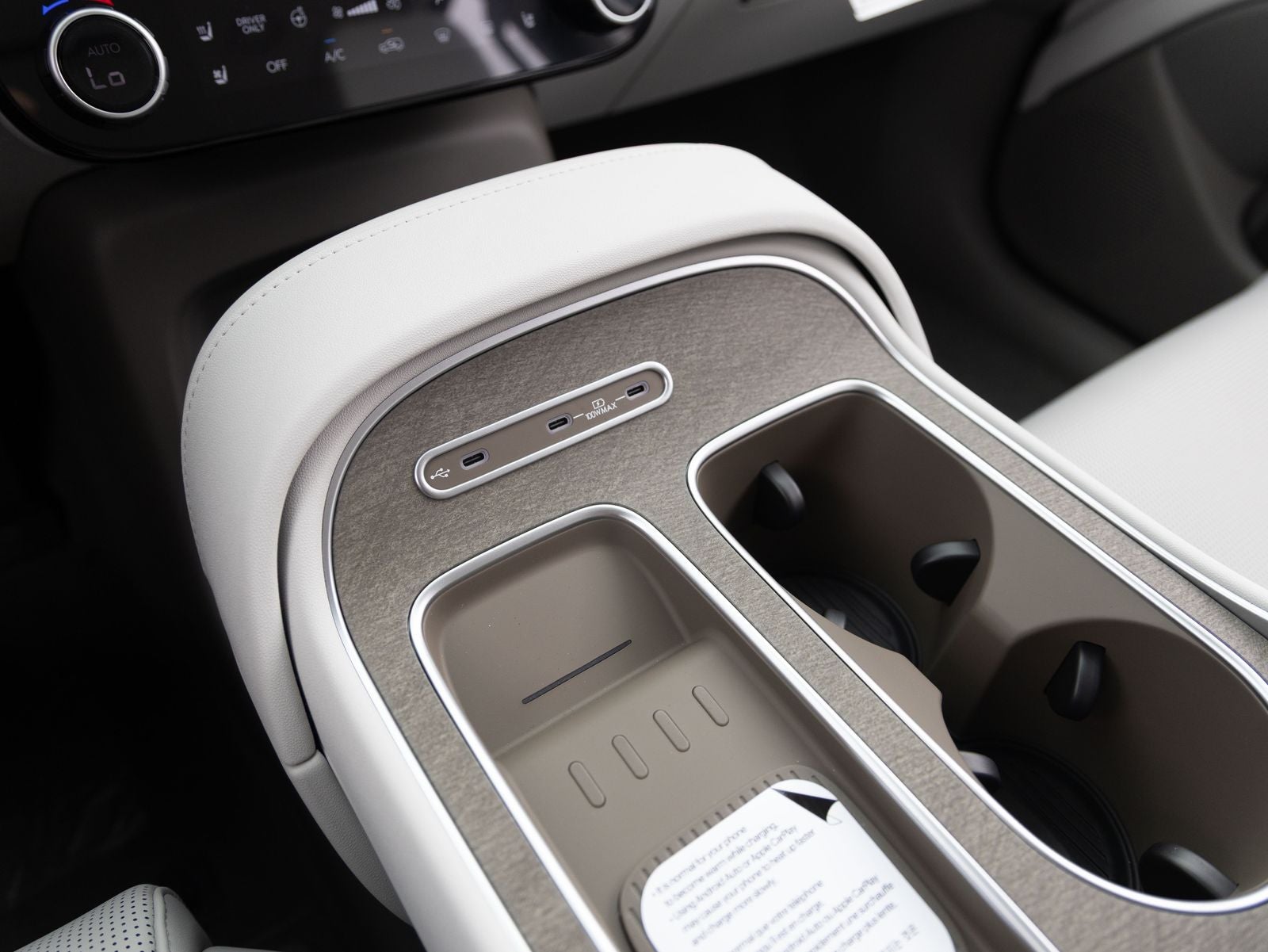 2026 Hyundai Palisade Hybrid SEL Premium 8 Passenger