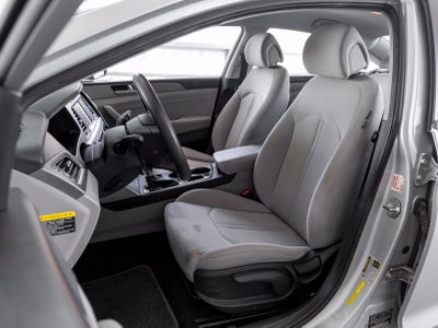 2017 Hyundai Sonata Hybrid SE