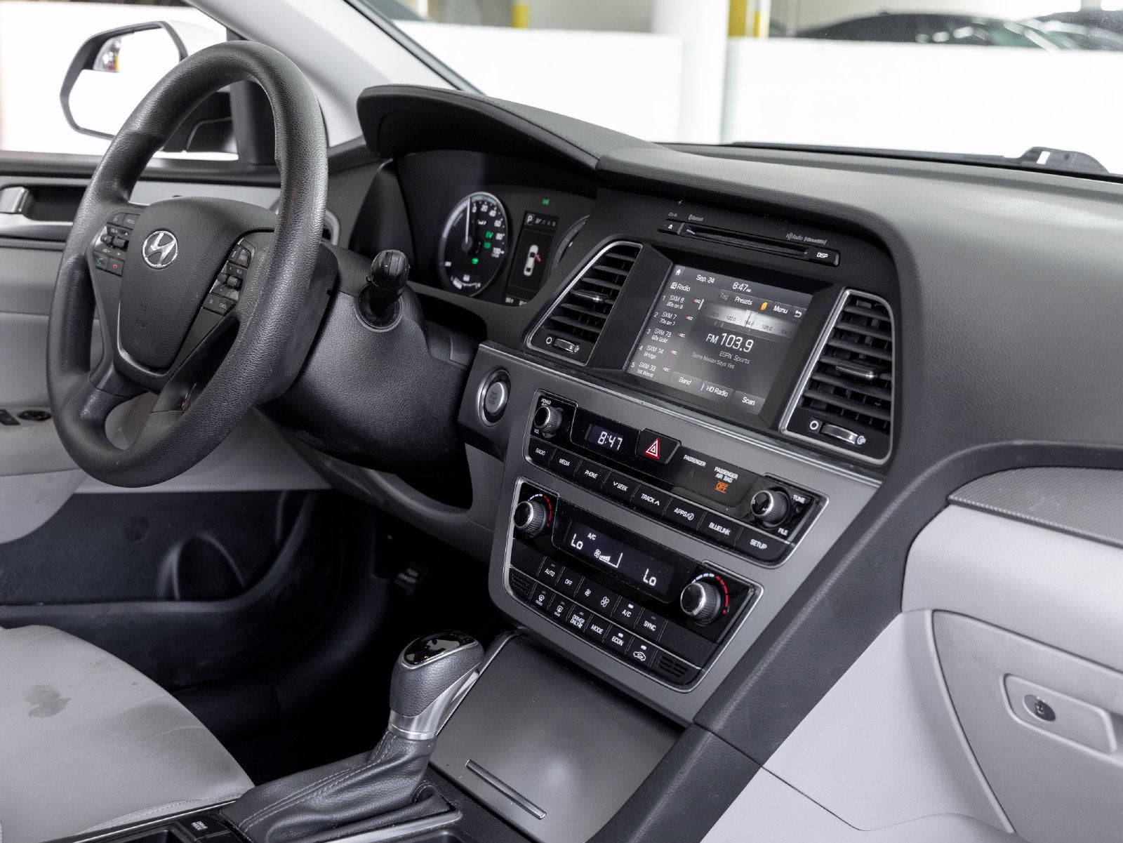 2017 Hyundai Sonata Hybrid SE