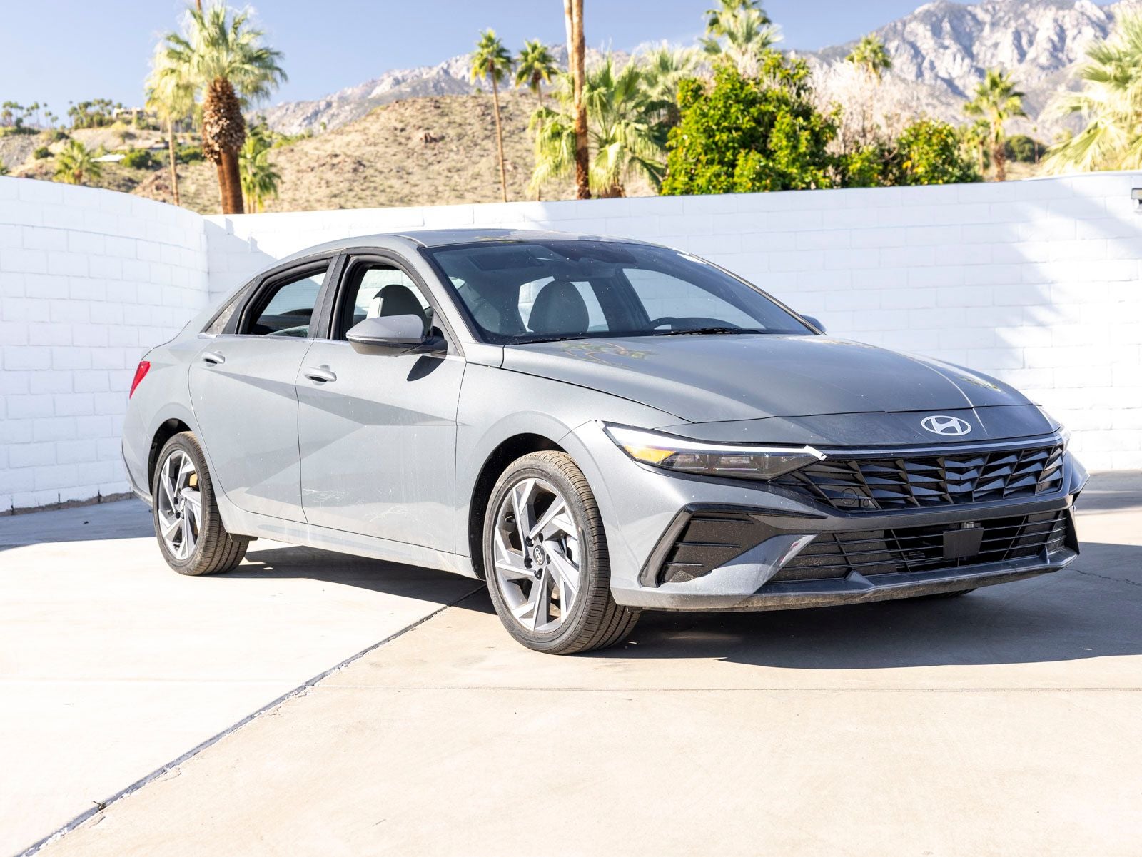 2025 Hyundai Elantra Hybrid Limited