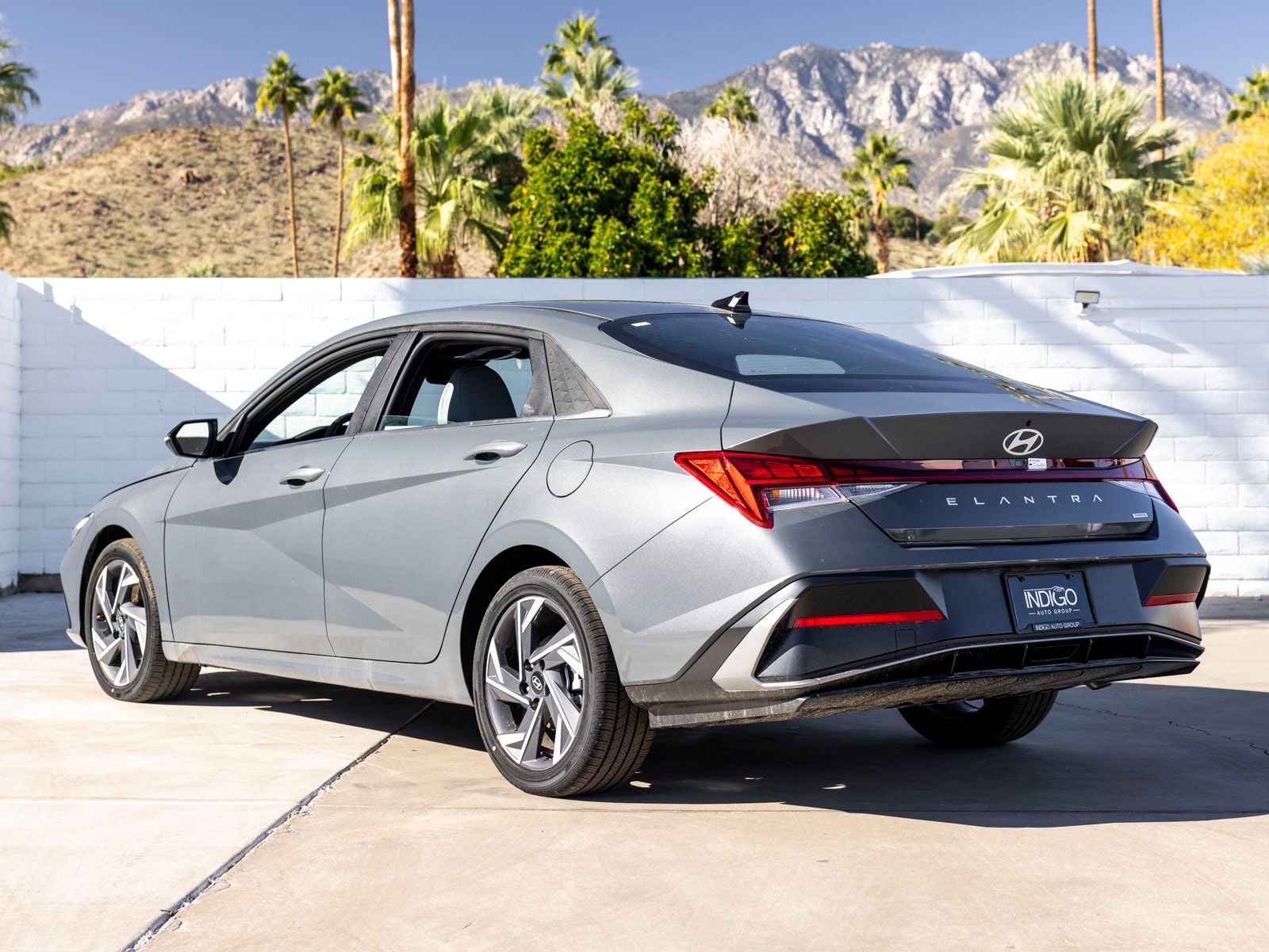 2025 Hyundai Elantra Hybrid Limited