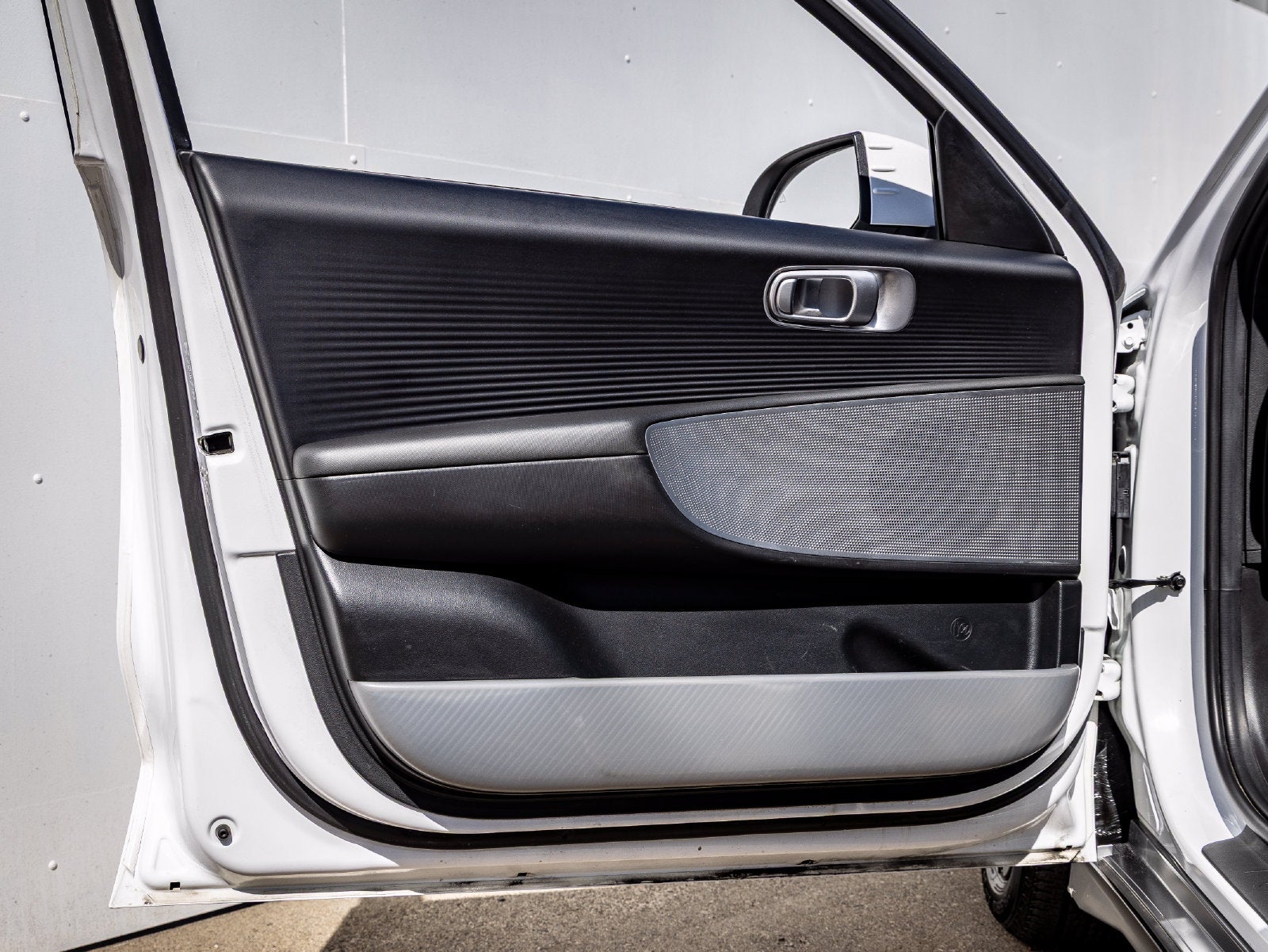 2024 Hyundai IONIQ 6 SE