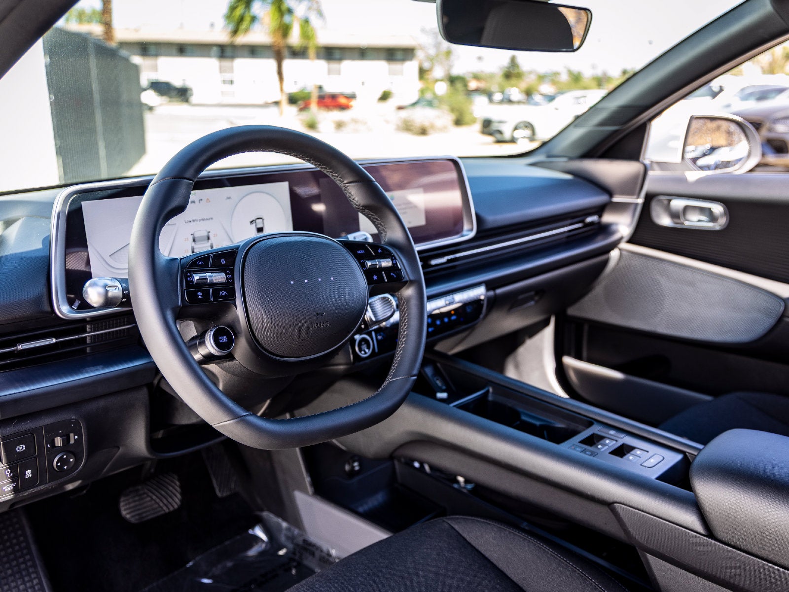 2024 Hyundai IONIQ 6 SE