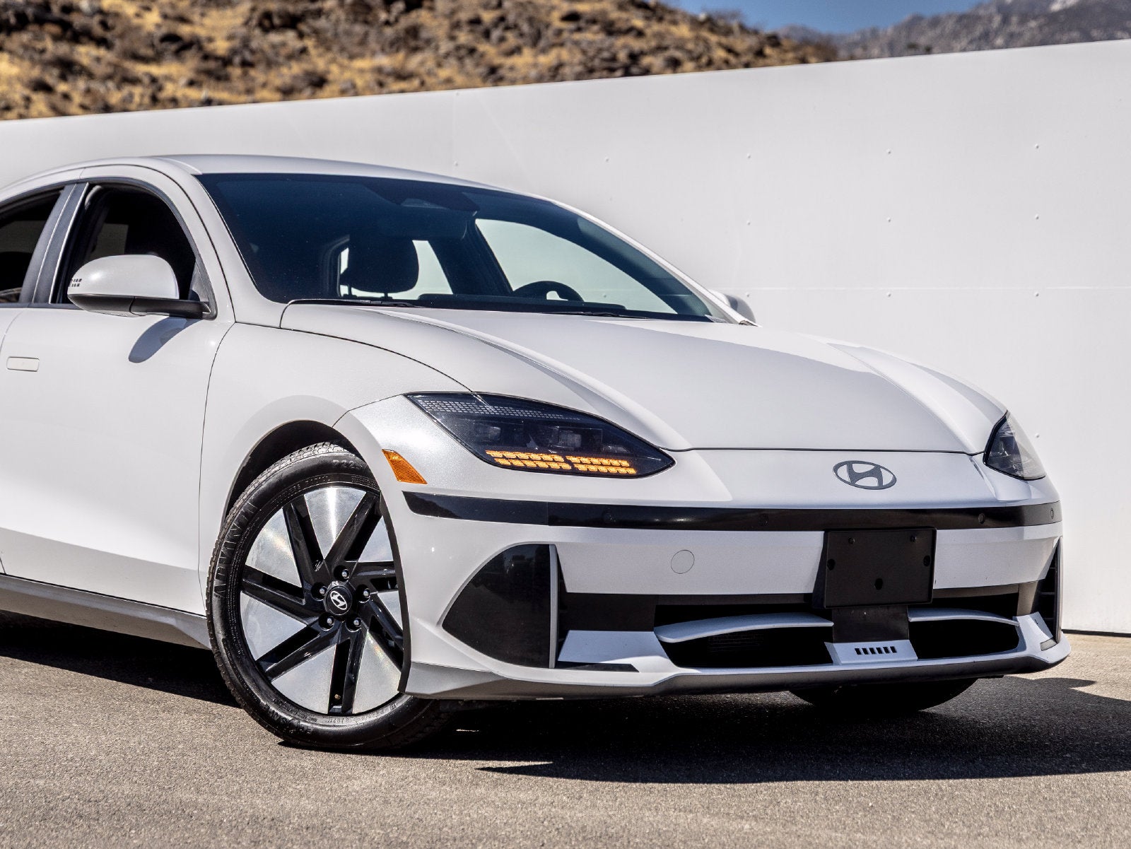 2024 Hyundai IONIQ 6 SE