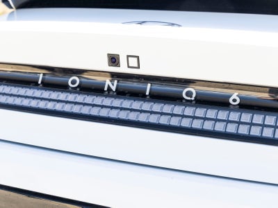 2025 Hyundai IONIQ 6 SE