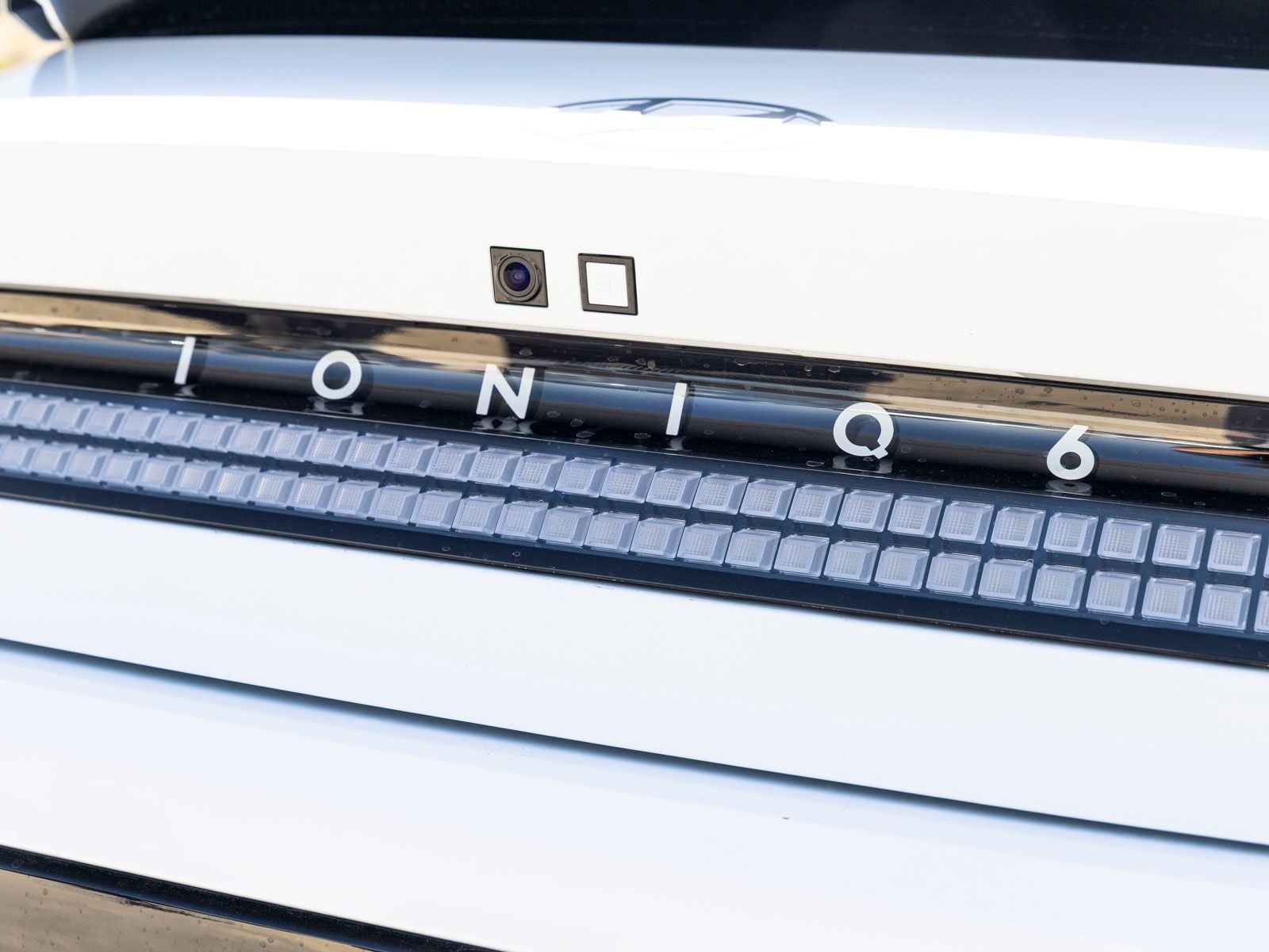 2025 Hyundai IONIQ 6 SE