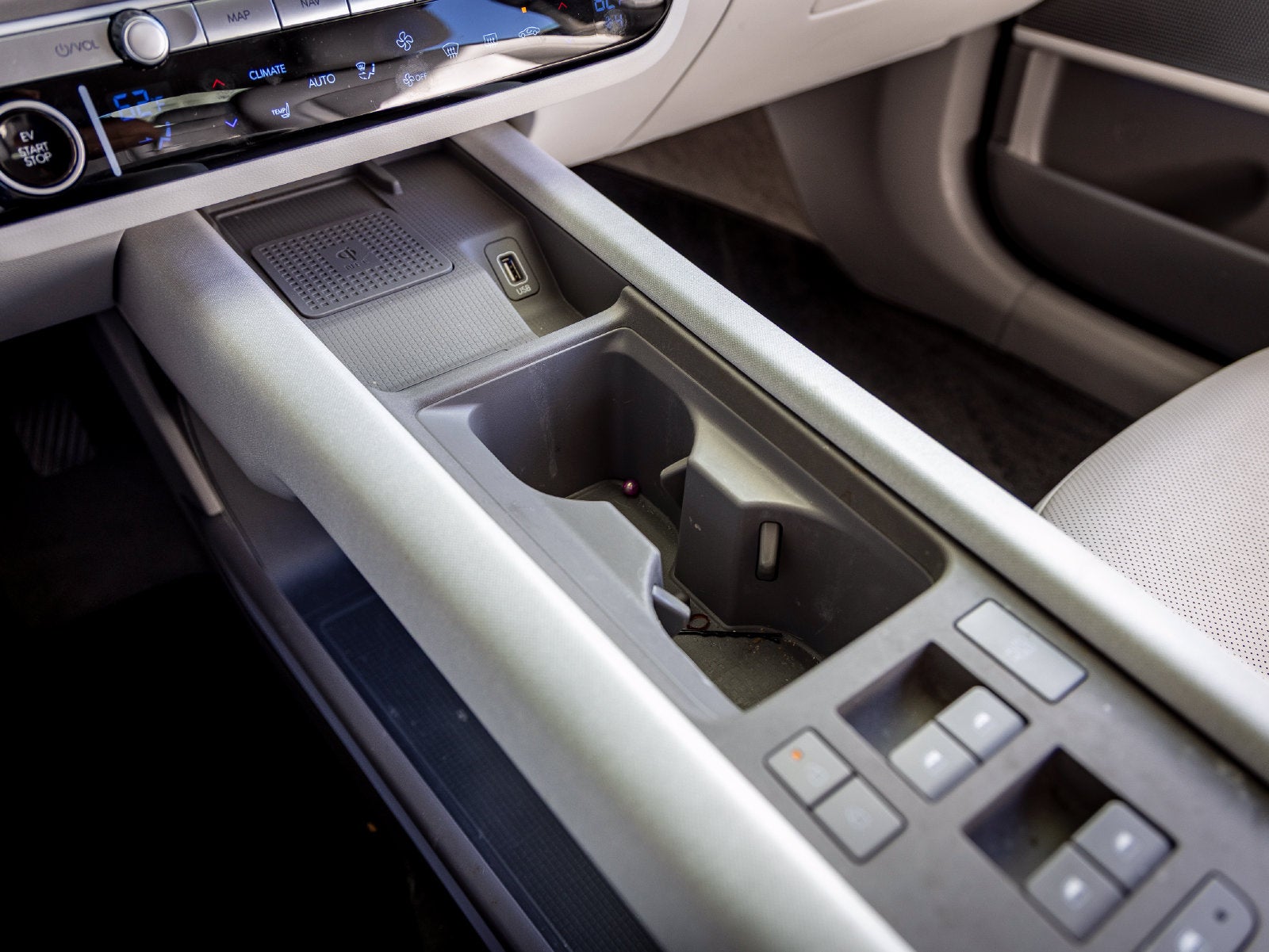 2025 Hyundai IONIQ 6 SEL