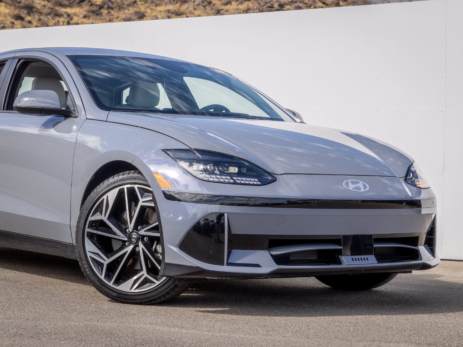 2025 Hyundai IONIQ 6 SEL