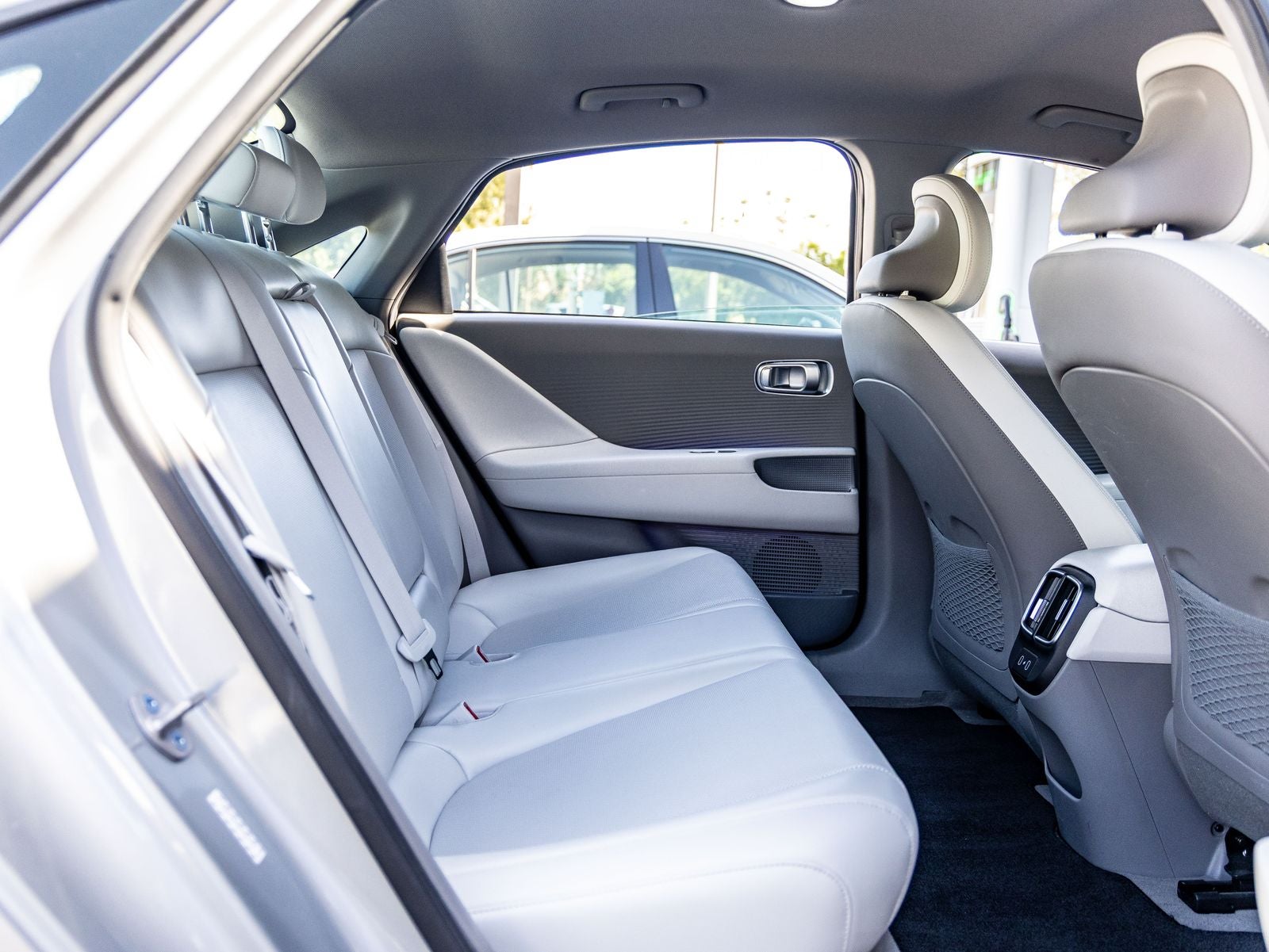 2023 Hyundai IONIQ 6 SEL