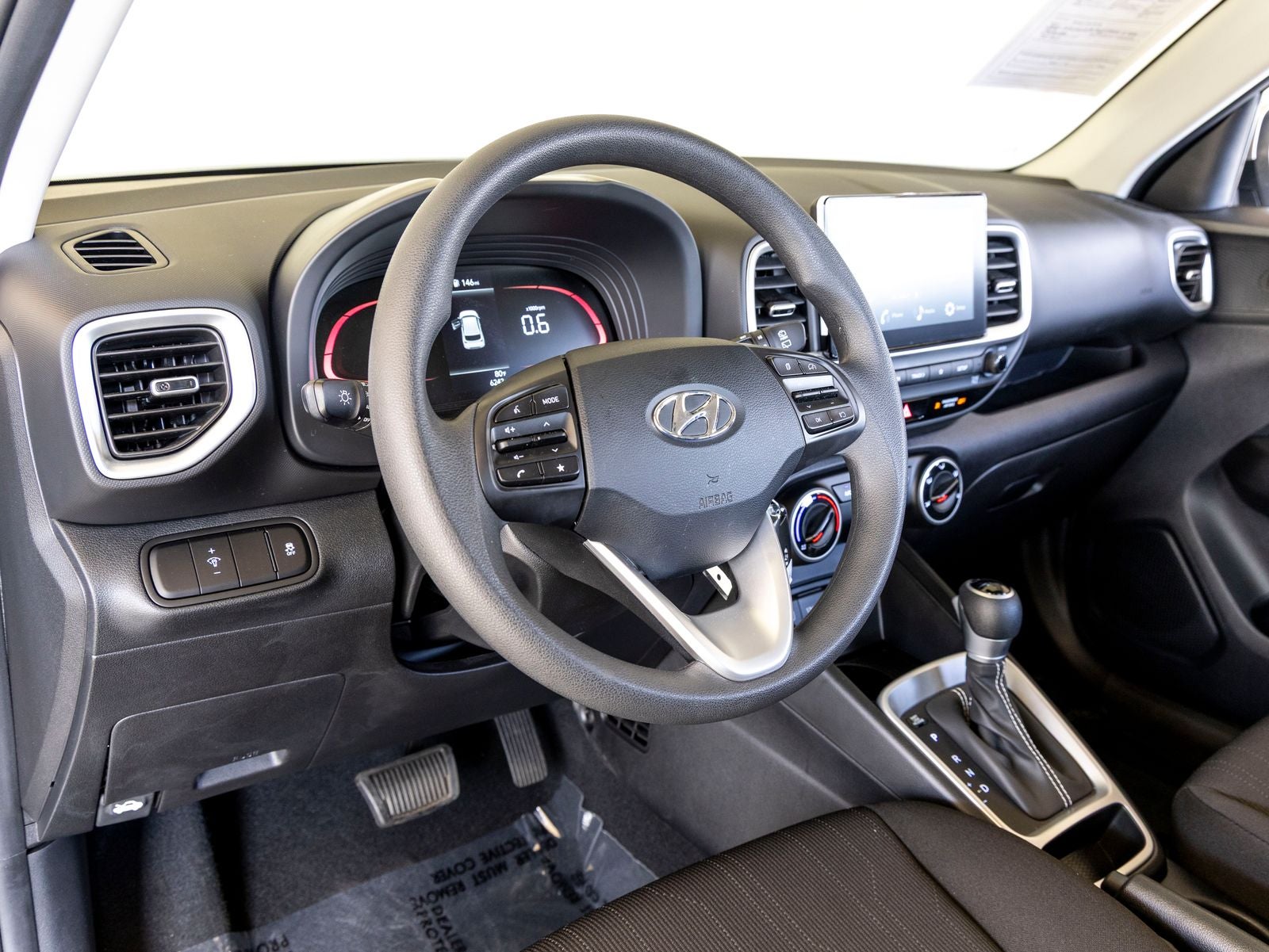 2025 Hyundai Venue SE