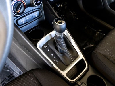 2025 Hyundai Venue SE