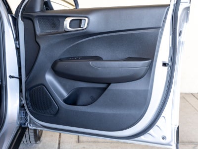 2025 Hyundai Venue SE