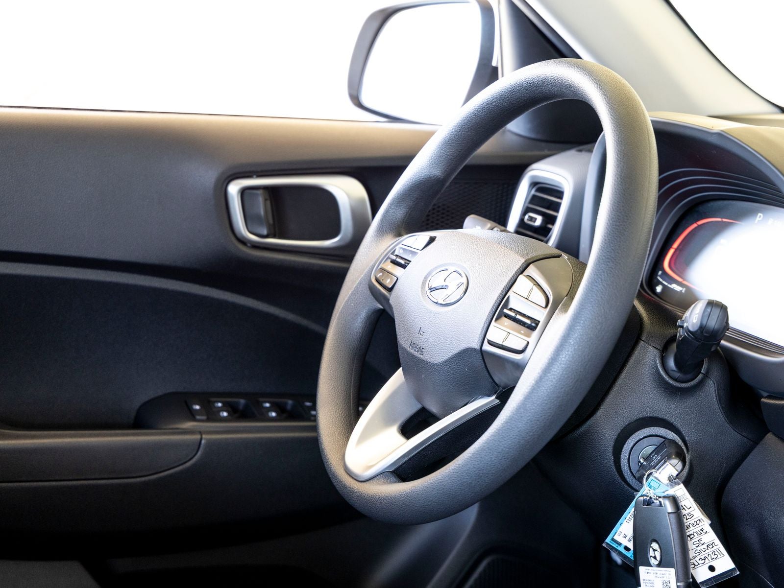 2025 Hyundai Venue SE