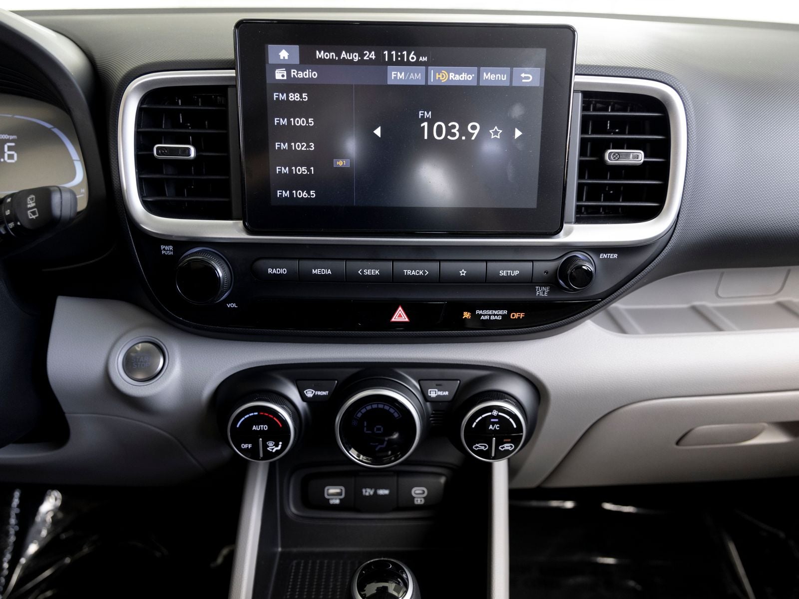 2025 Hyundai Venue SEL