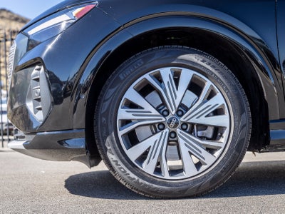 2024 Audi Q4 e-tron Premium Plus
