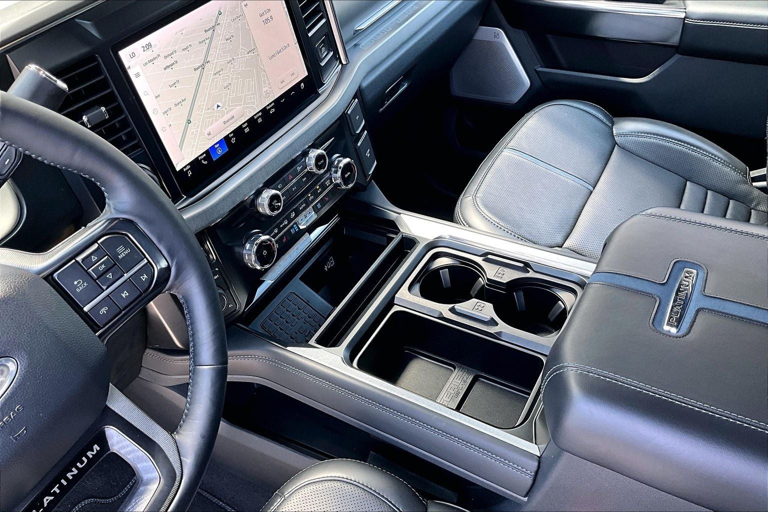 2025 Ford F-450SD Platinum DRW