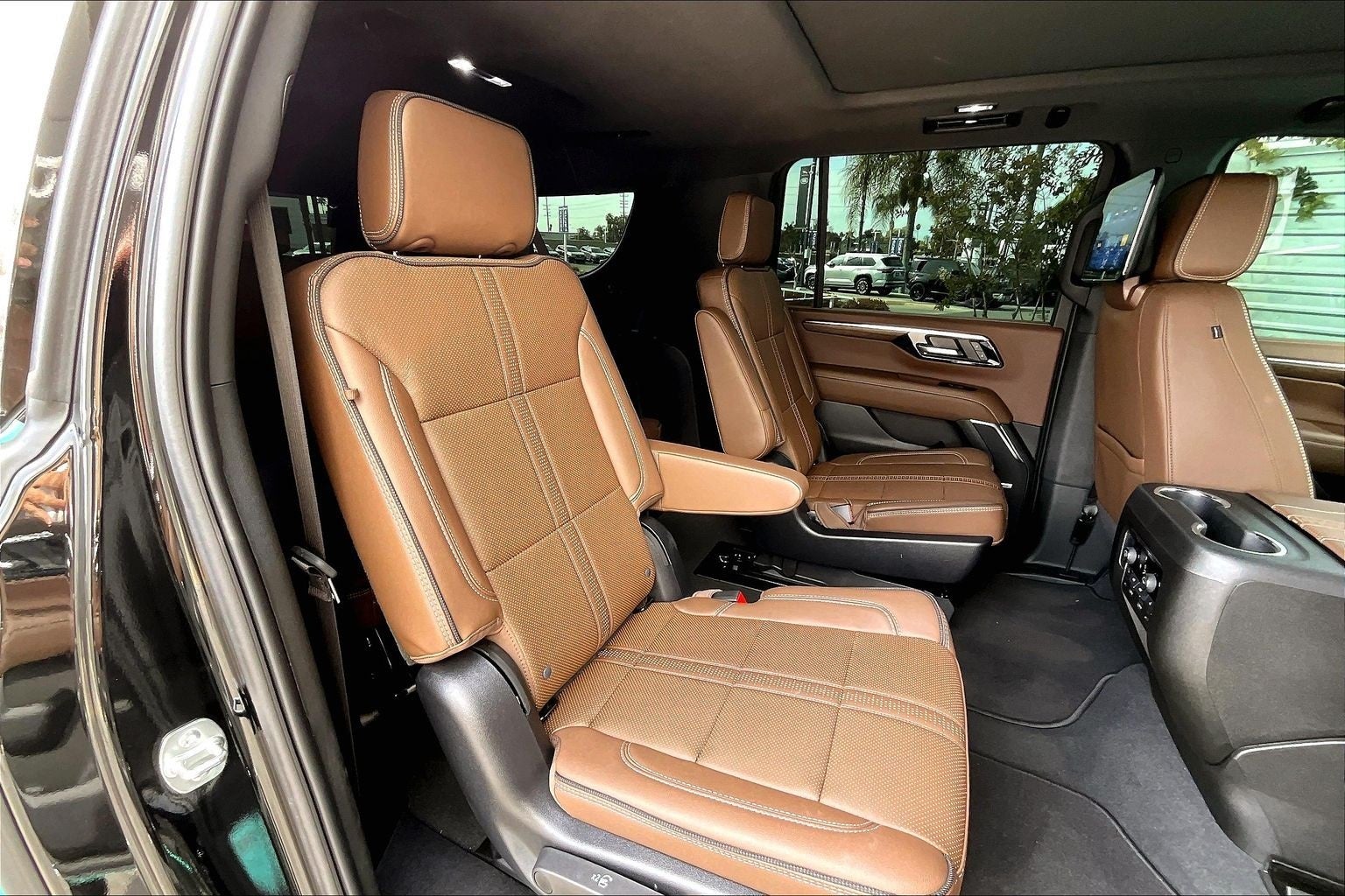 2025 Chevrolet Suburban High Country