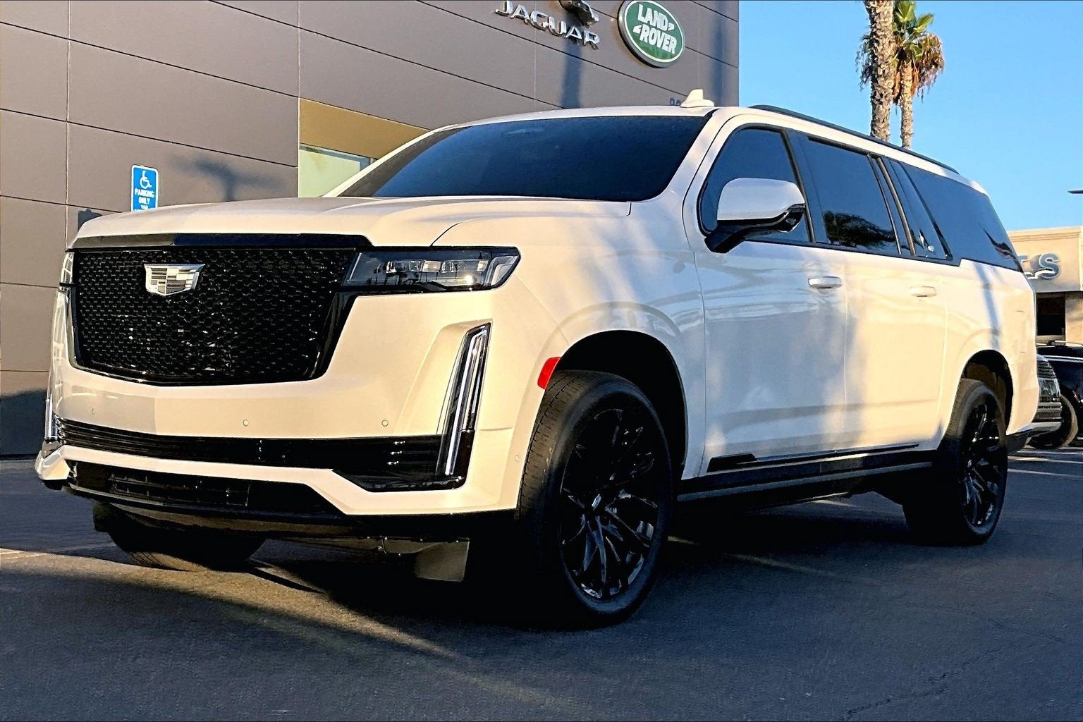 2024 Cadillac Escalade ESV Sport