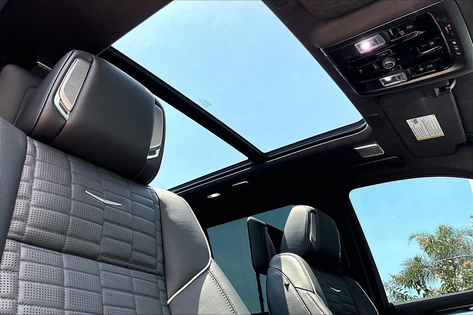 2025 Cadillac Escalade Sport Platinum