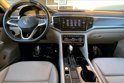 2022 Volkswagen Atlas 3.6L V6 SE w/Technology