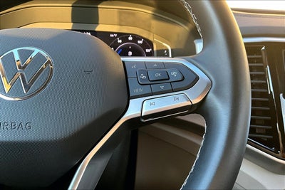 2022 Volkswagen Atlas 3.6L V6 SE w/Technology