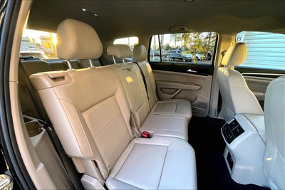 2022 Volkswagen Atlas 3.6L V6 SE w/Technology