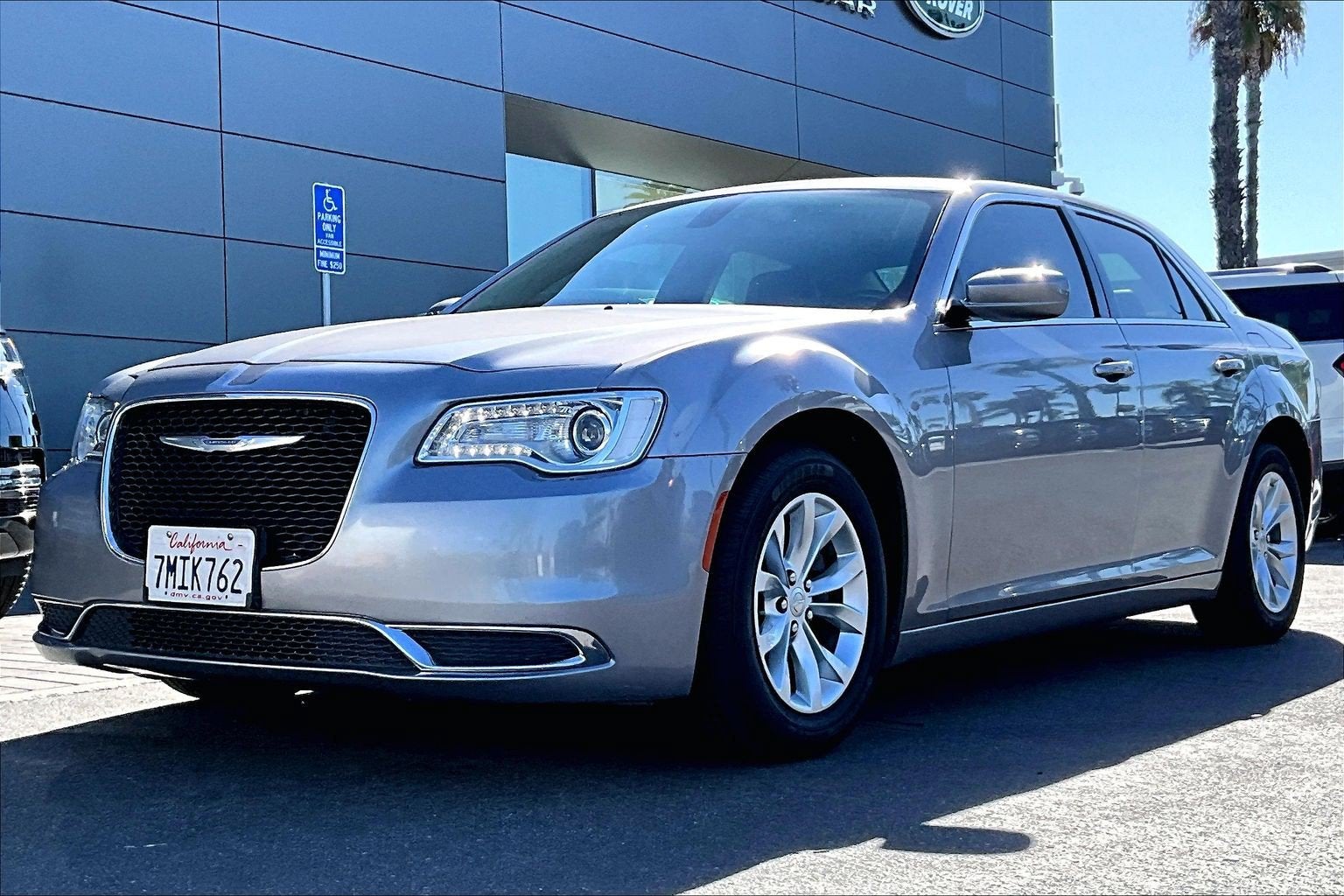 2016 Chrysler 300 Limited