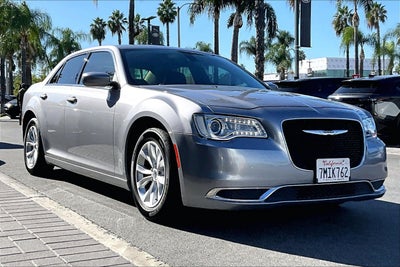 2016 Chrysler 300 Limited