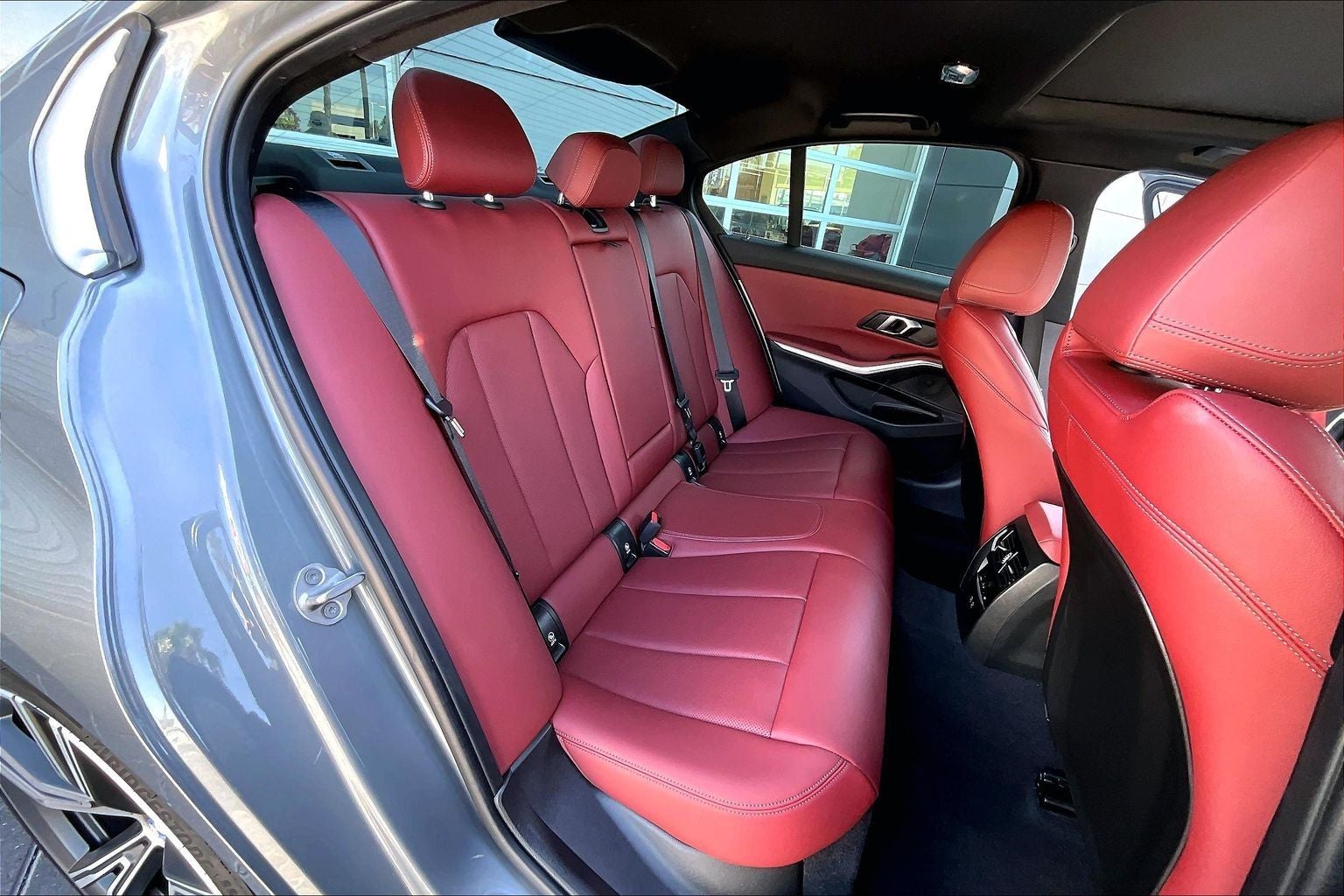 2024 BMW 3 Series 330i