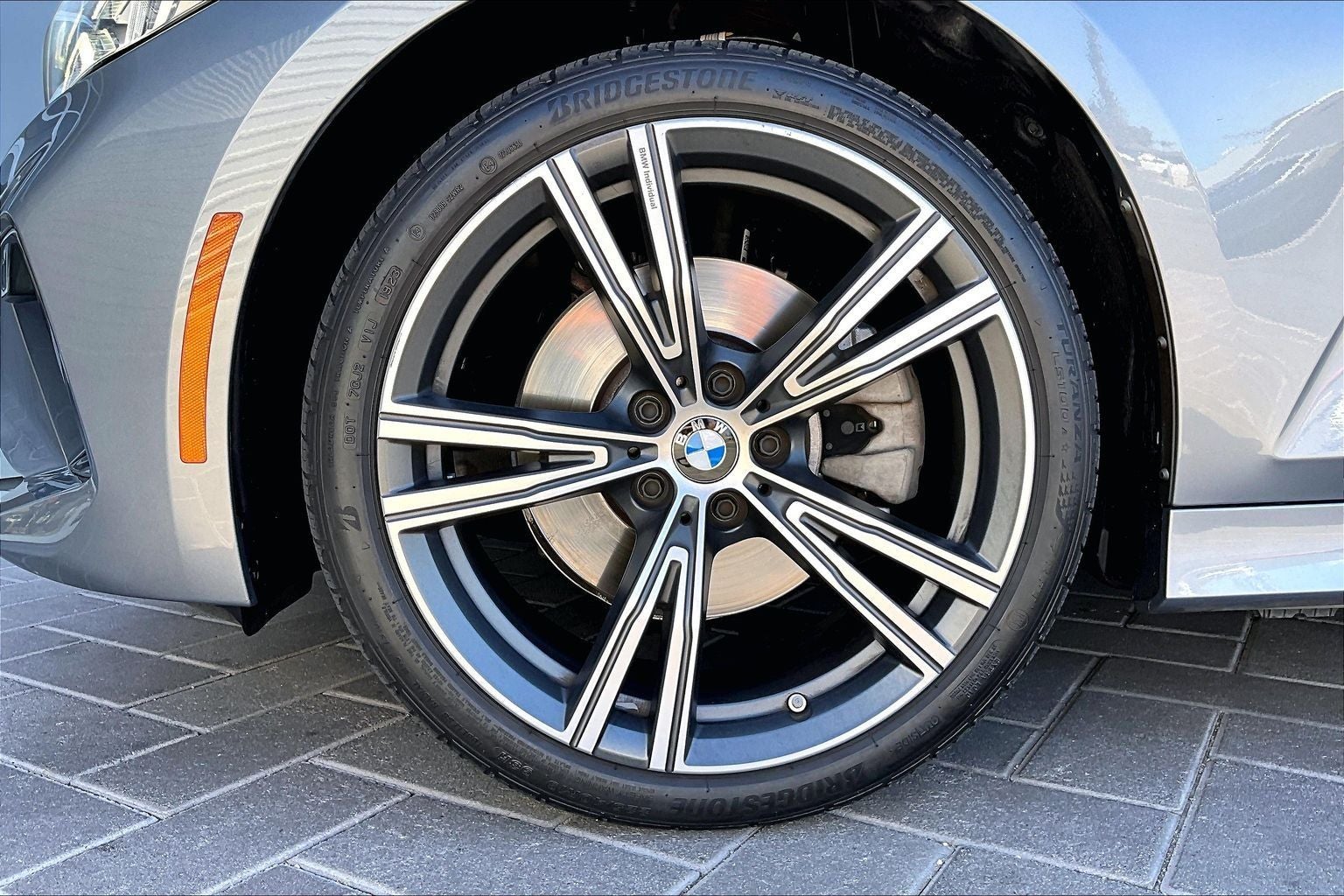 2024 BMW 3 Series 330i