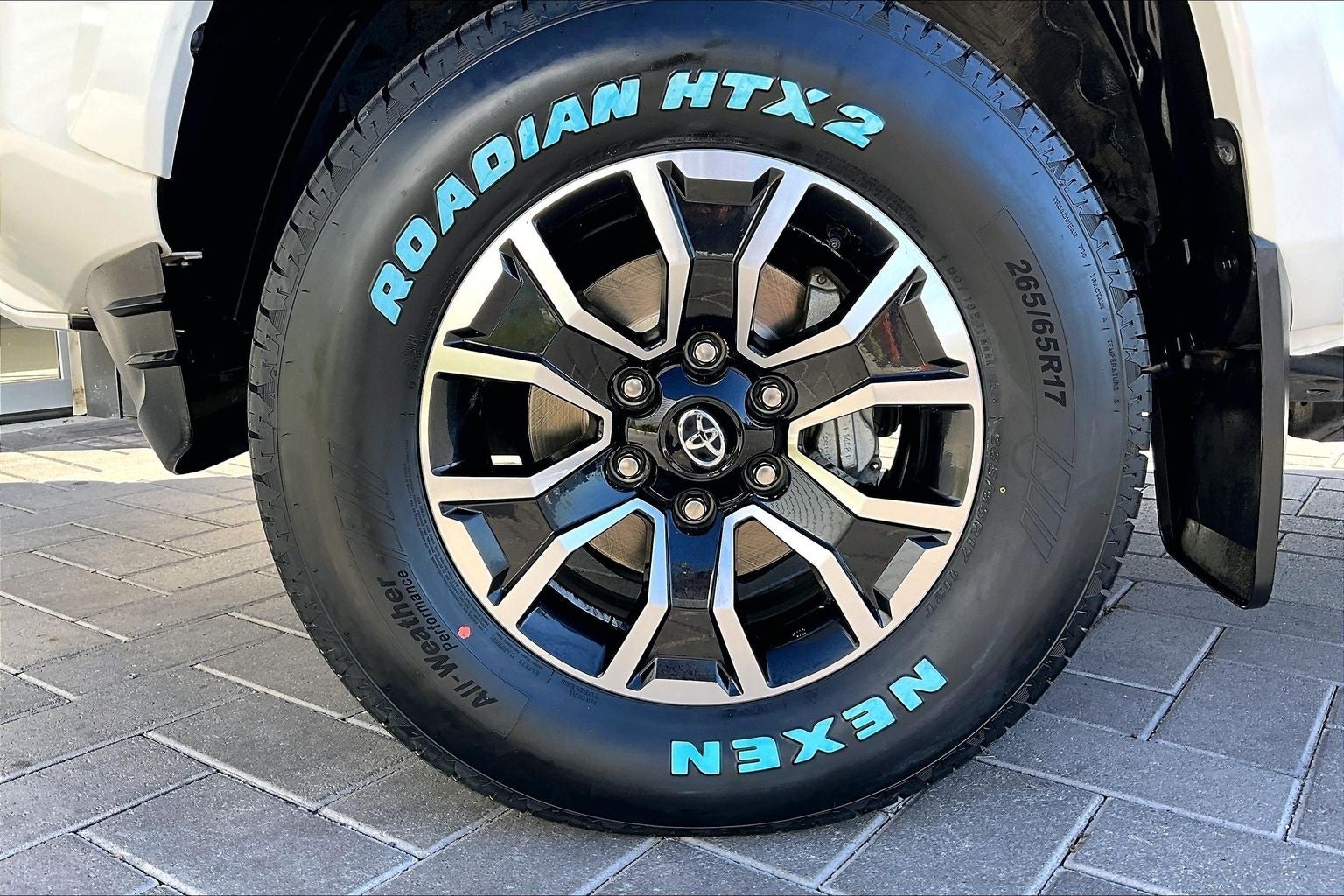 2023 Toyota Tacoma TRD Sport V6