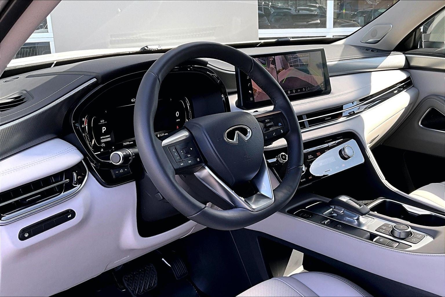 2026 INFINITI QX60 LUXE