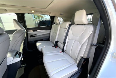 2026 INFINITI QX60 LUXE